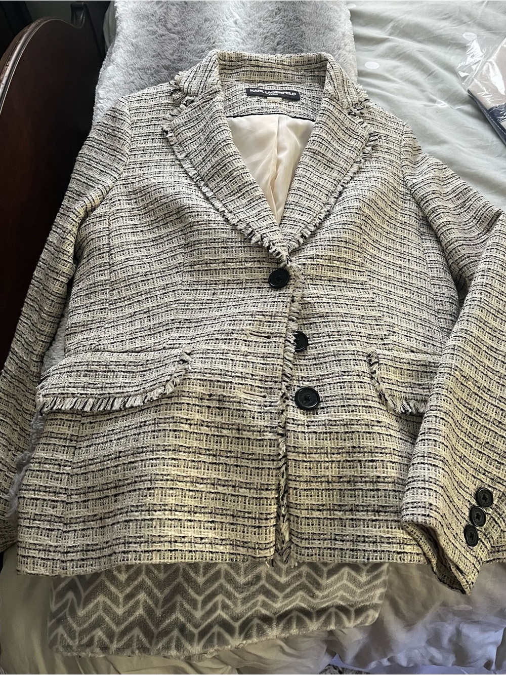 Karl Lagerfeld Cream and Black Textured Fringe-Trim Blazer